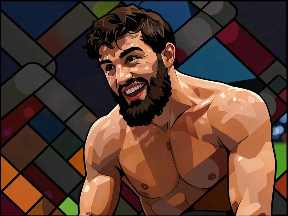 Arman Tsarukjan ohne Hemd, lächelnd vor bunten Paneelen.