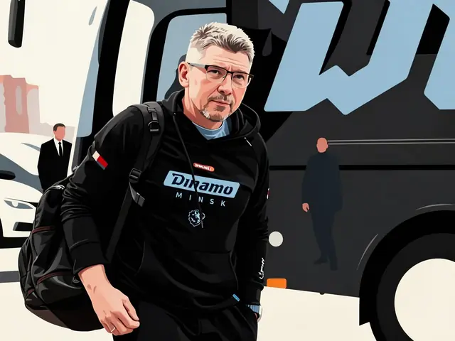 Trainer Sergei Brylin von Dinamo Minsk mit Tasche vor dem Bus