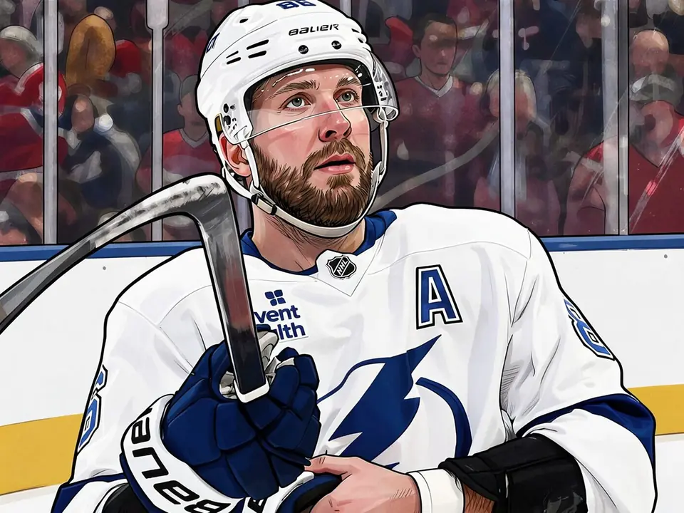 Nikita Kucherov in einem Tampa Bay Trikot mit einem Hockey-Schläger.