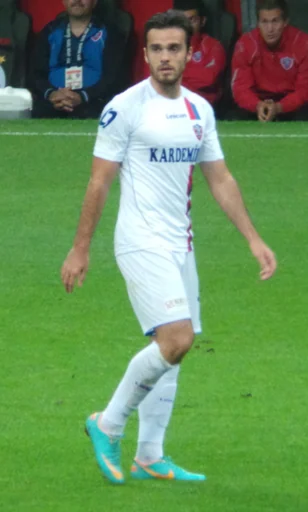 Эркан Кащ