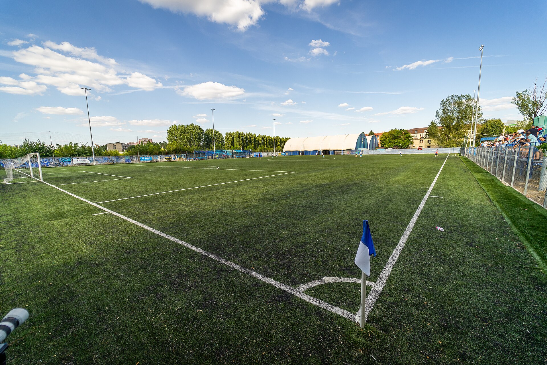 Poză de ansamblu din colțul Stadionului Progresul Spartac, de la meciul de Liga a 3-a împotriva Rapid 2, din 4 Septembrie 2021