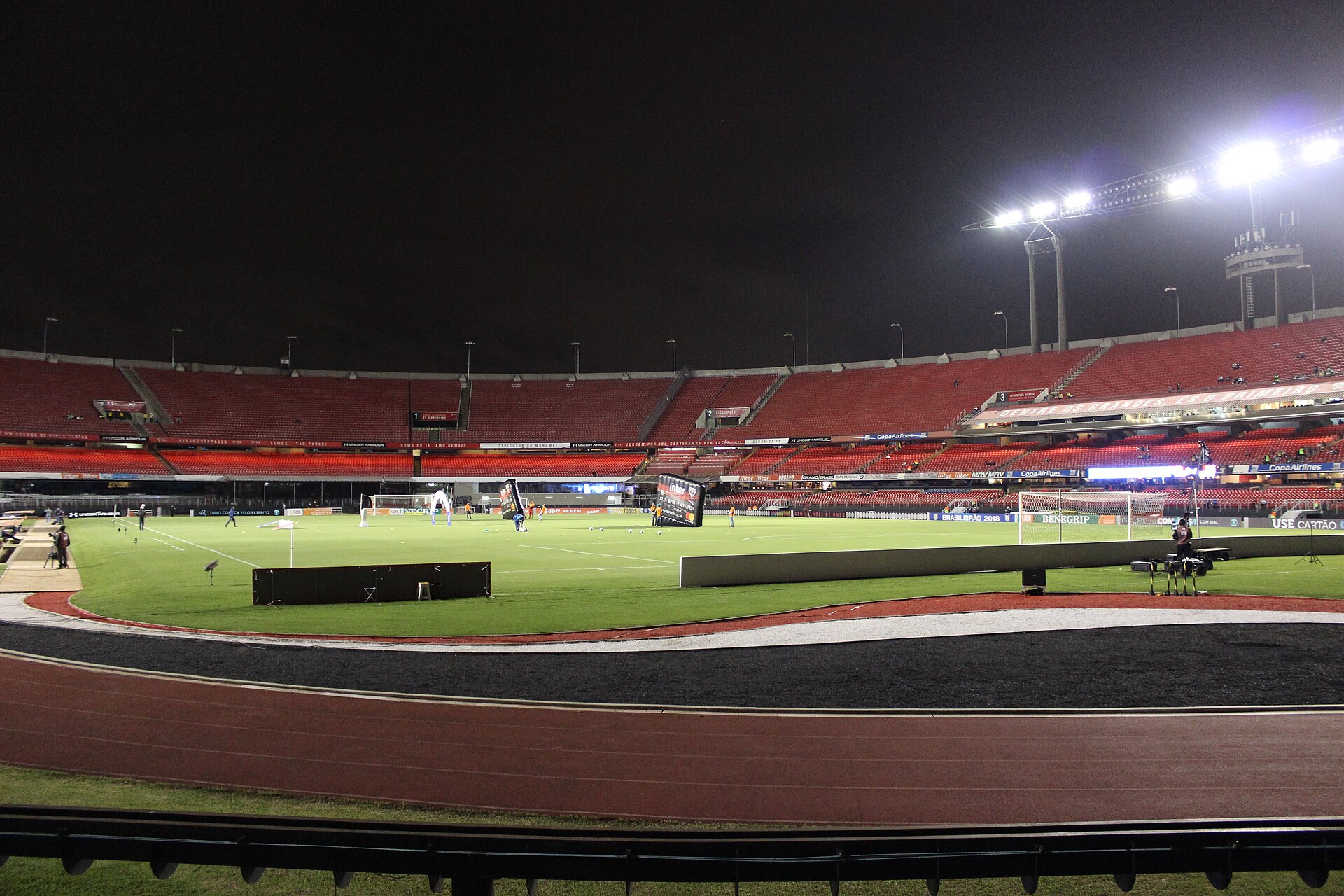 Morumbi Stadium shortly before the match against Paraná Clube.