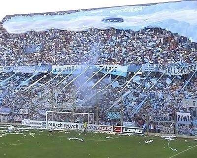 Hinchada y telón Atletico Rafaela