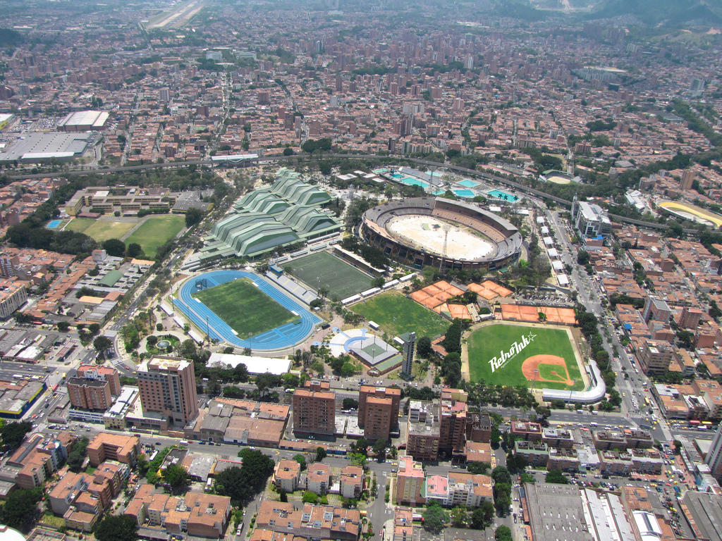 Unidad deportiva Atanasio Girardot - Cuatro días antes de la inauguración de los Juegos Suramericanos en Medellín 2010 - Antioquia - Colombia