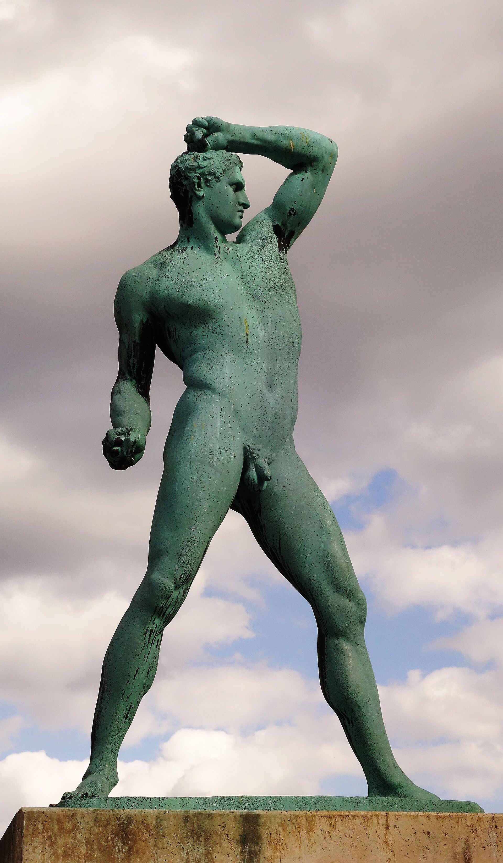 Statue of Kreugas , erected at the west side of the Sports Hall in Copenhagen