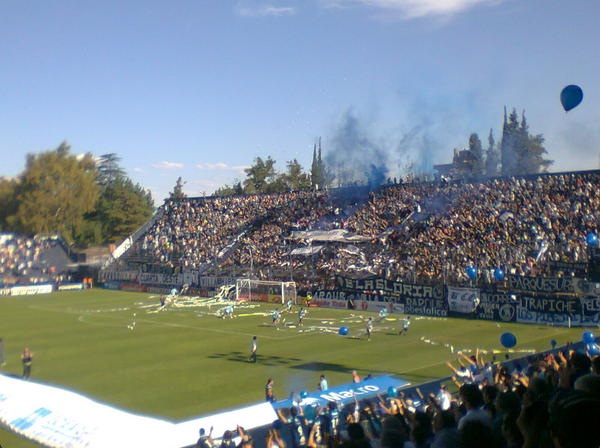Hinchas de Independiente Rivadavia (La 12)