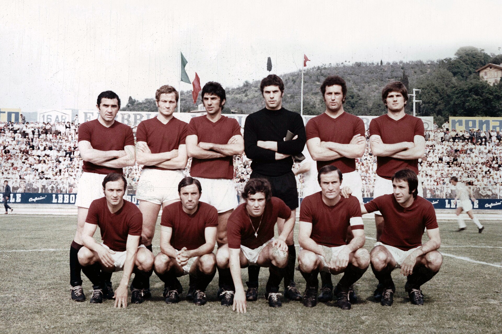 Arezzo (Italy), Communal Stadium, May 9, 1971. The line-up of US Arezzo took to the pitch prior the home victory versus AC Perugia (2-1), Matchday 33 of the Italian Second League 1970–71 Serie B.