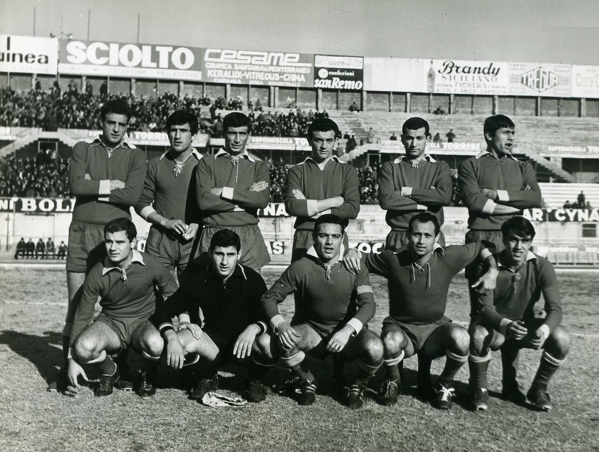 Catania (Italy), "Cibali" Stadium. A line-up of AC Massiminiana in the Italian League 1965–66 Serie D, group F. From left to right, standing: Prenna, Di Pietro, Manasseri, Forti, Polizzo, Sframeli; crouched: Samperi, Marino, Ciraolo (captain), Puliafito, Anastasi.