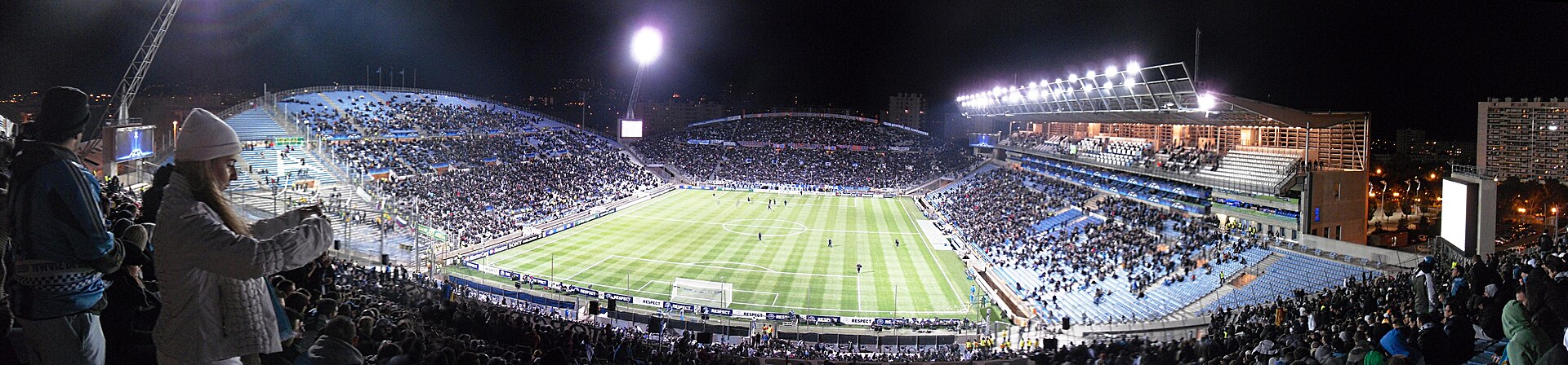 Stade Vélodrome vu du virage nord à la mi-temps du match de ligue des champions Olympique de Marseille - MSK Zilina (1-0)
