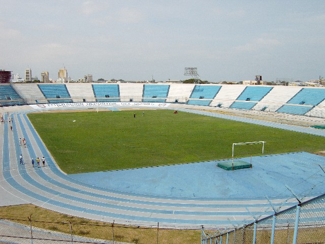 Estadio Modelo. Federación Deportiva del Guayas. Guayaquil Ecuador. Aug 17, 2005.