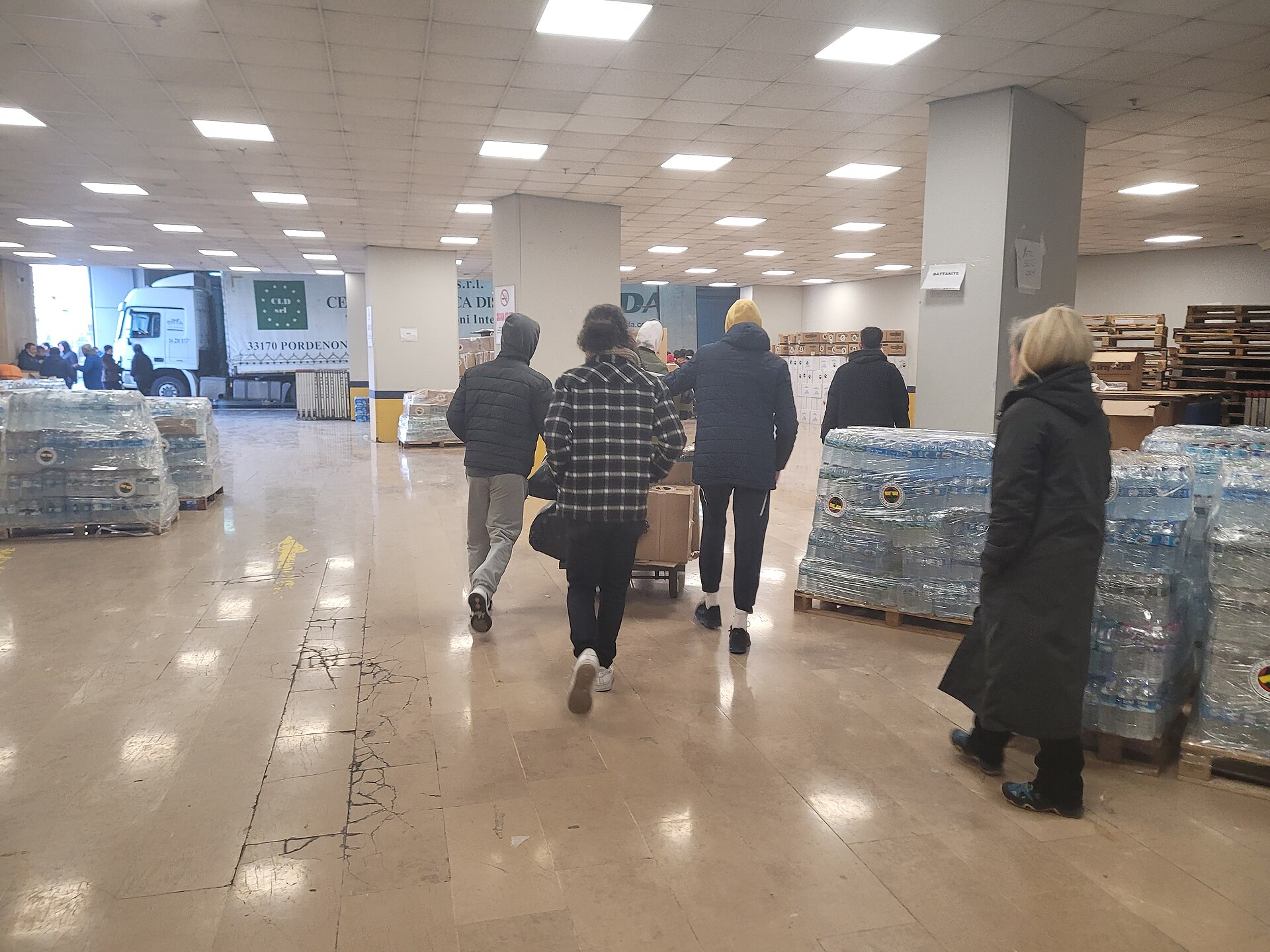 Aid collected in Fenerbahçe Stadium, Istanbul for the 2023 Gaziantep-Kahramanmaraş earthquakes 20230210 (1)
