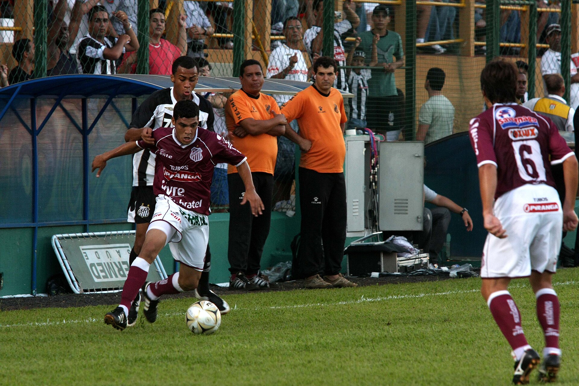 CAMPEONATO PAULISTA 2008 FUTEBOL ESPORTES SETÃOZINHO X SANTOS Lance durante a partida. - ESTÁDIO FREDERICO DALMAZO SERTÃOZINHO/SP BRASIL 01/03/2008 Foto: Junior Faria/GazetaPress código da foto: Campeonato Paulista 2008 - Sertãozinho x Santos