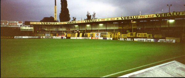 Lierse Lisp Tribune 2 1999
