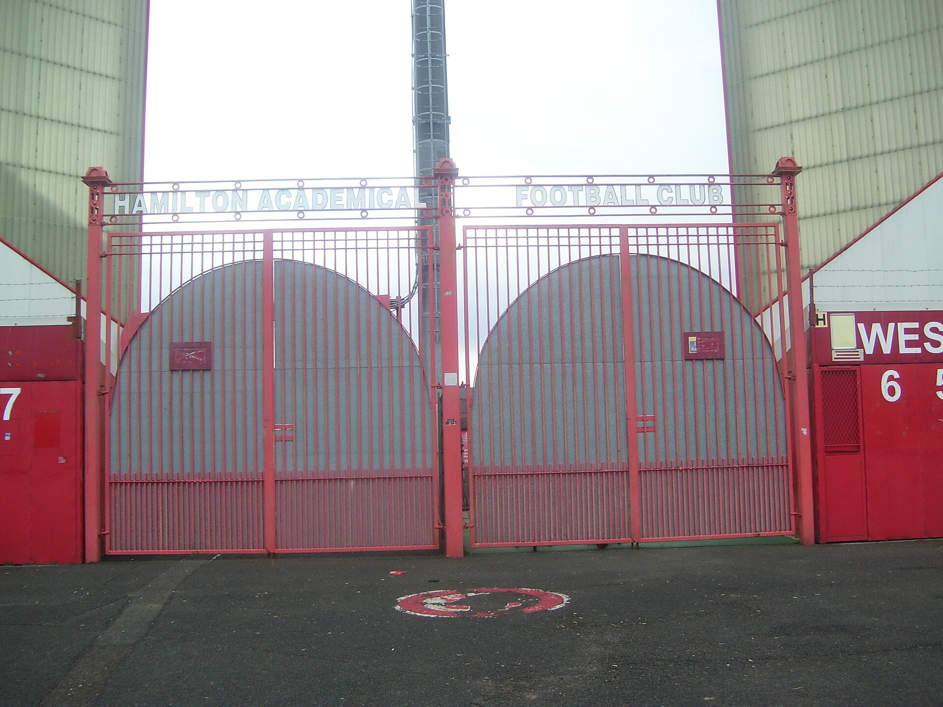 Hamilton Academical main gates