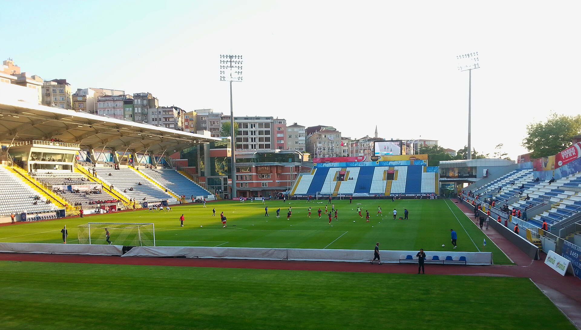 Kasımpaşa Stadyumu, 2015 yılında.