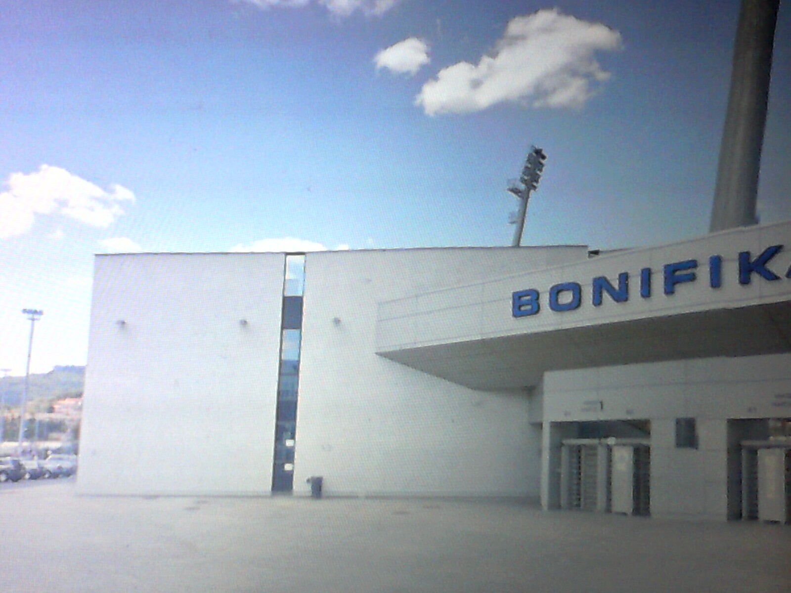 Стадион Бонифика