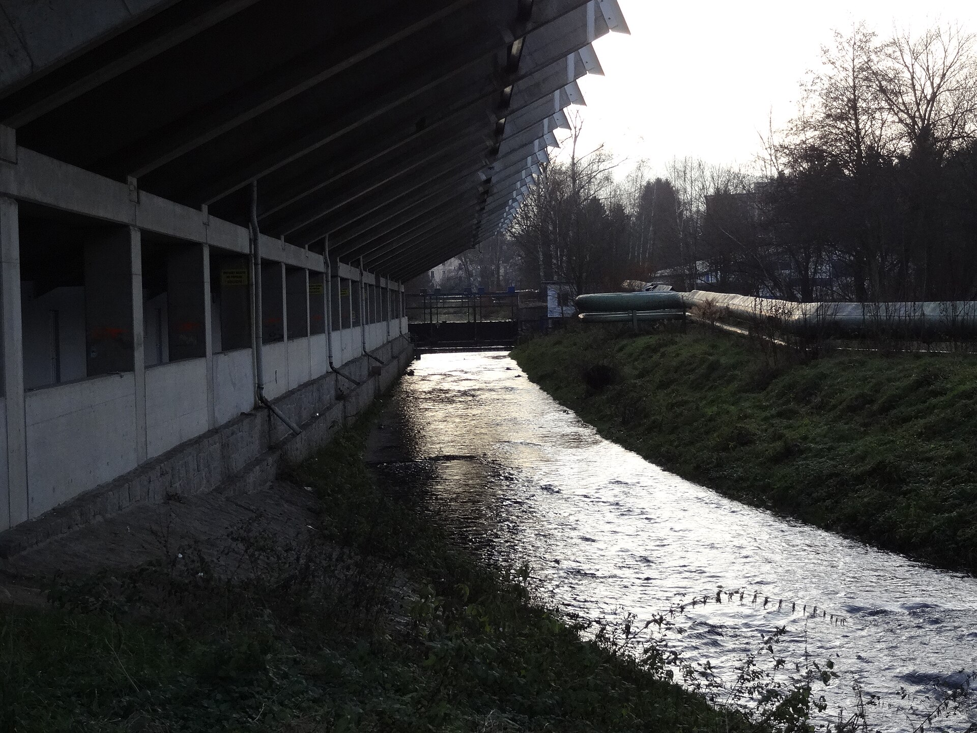 Liberec - Lužická Nisa pod fotbalovým stadionem Slovanu Liberec