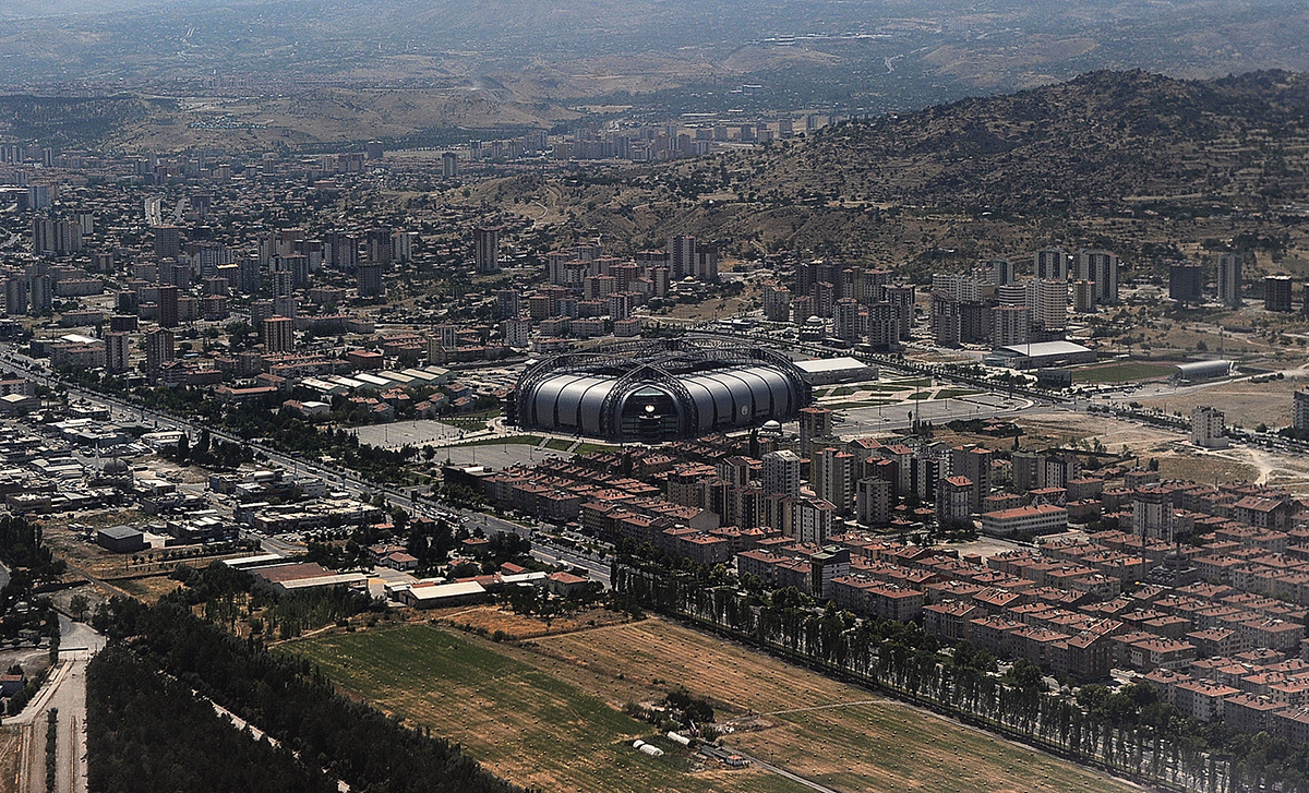Kadir Has Stadyumu