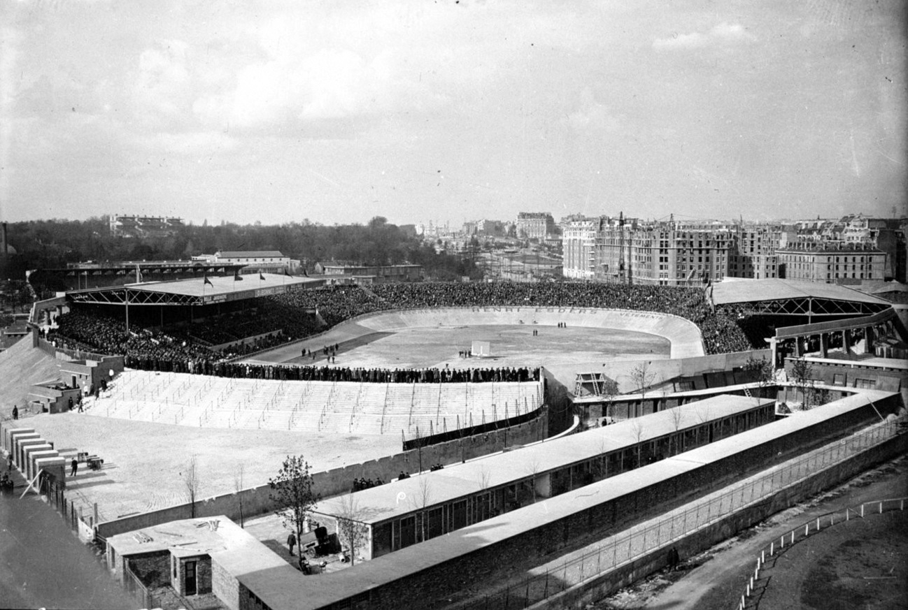 1932 Le parc des princes à Paris