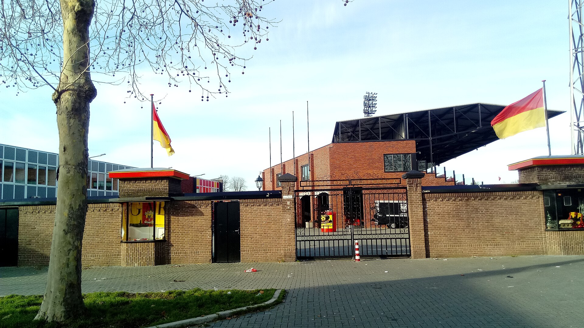 De Adelaarshorst is a local football stadium 🏟 used for the Go Ahead Eagles in the city of Deventer.