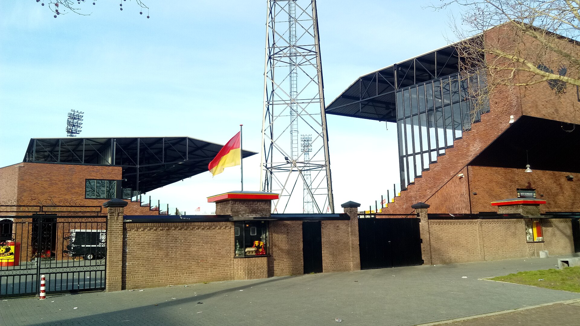 De Adelaarshorst is a local football stadium 🏟 used for the Go Ahead Eagles in the city of Deventer.