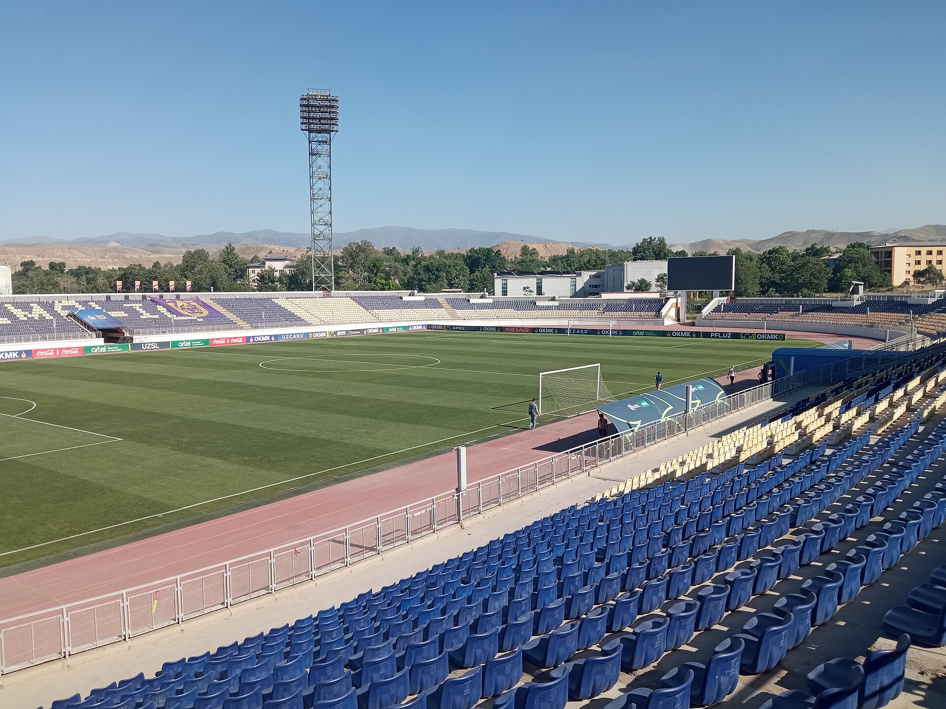 Спорткомплекс АГМК в Алмалыке