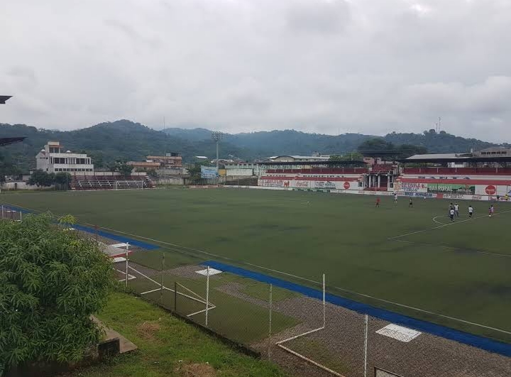 Recinto deportivo de fútbol ubicado en Malacatán, San Marcos, Guatemala.
