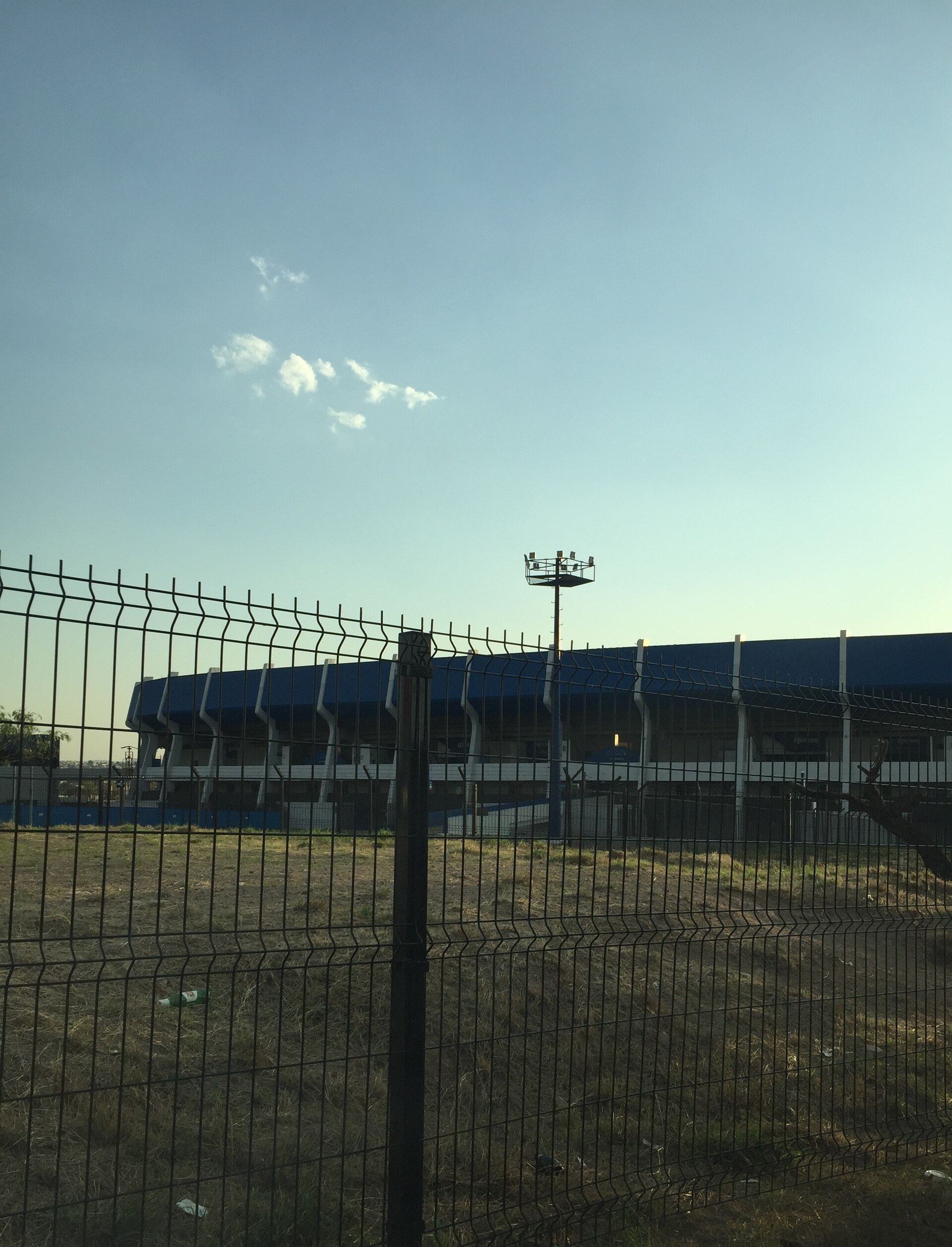 Vista del exterior del Estadio Corregidora en Quéretaro, México.