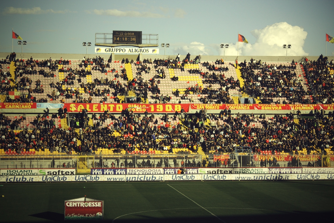 Lecce-Juventus 2008, tribuna est