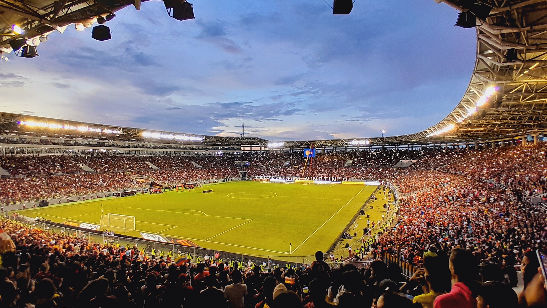 Estadio Monumental de Maturín durante la previa del partido entre Venezuela y Ecuador por las eliminatorias al mundial de 2026.