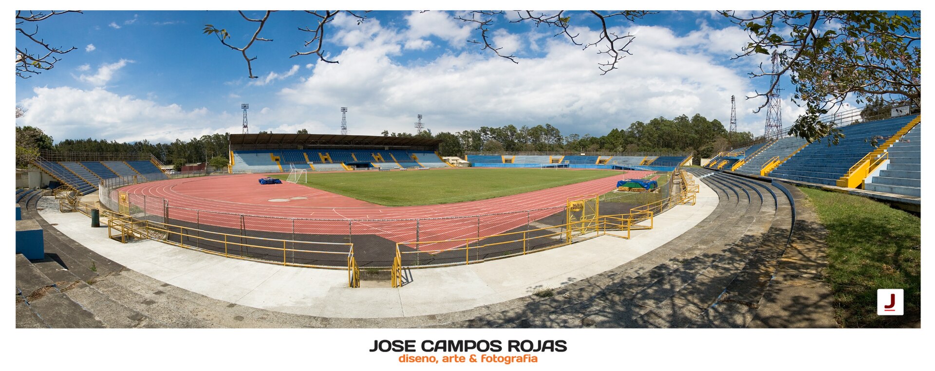 Antiguo Estadio Nacional de Costa Rica en 2009, antes de su demolición para construir el actual recinto.