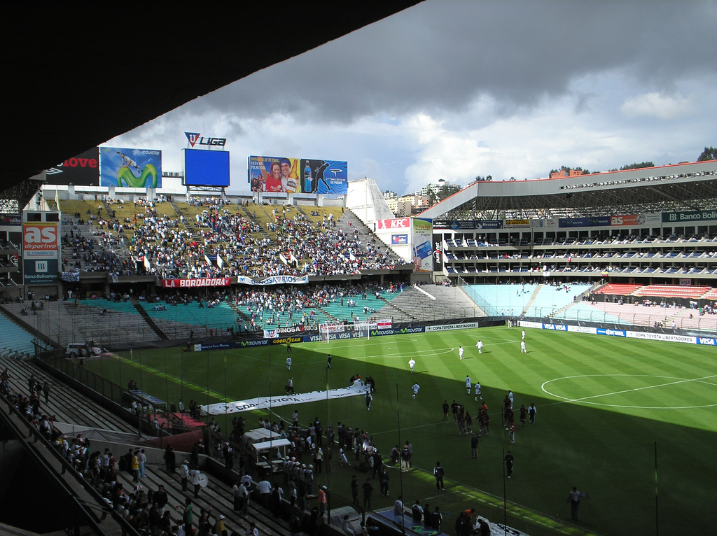 Estadio casa blanca