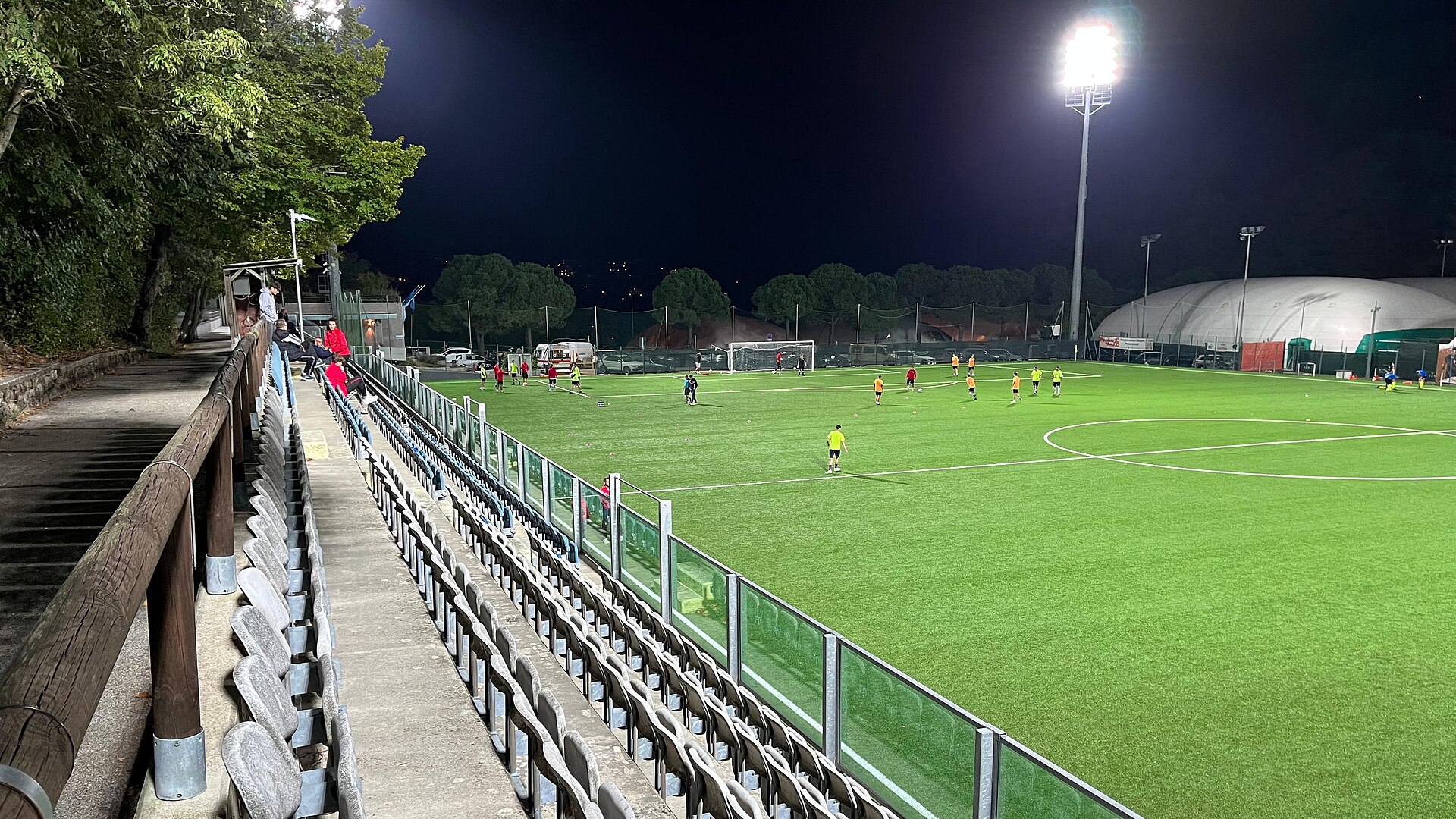 Das san-marinesische Verbandsstadion Stadio Fonte dell'Ovo während eines Spiels des Coppa Titano zwischen SS Murata und FC Domagnano