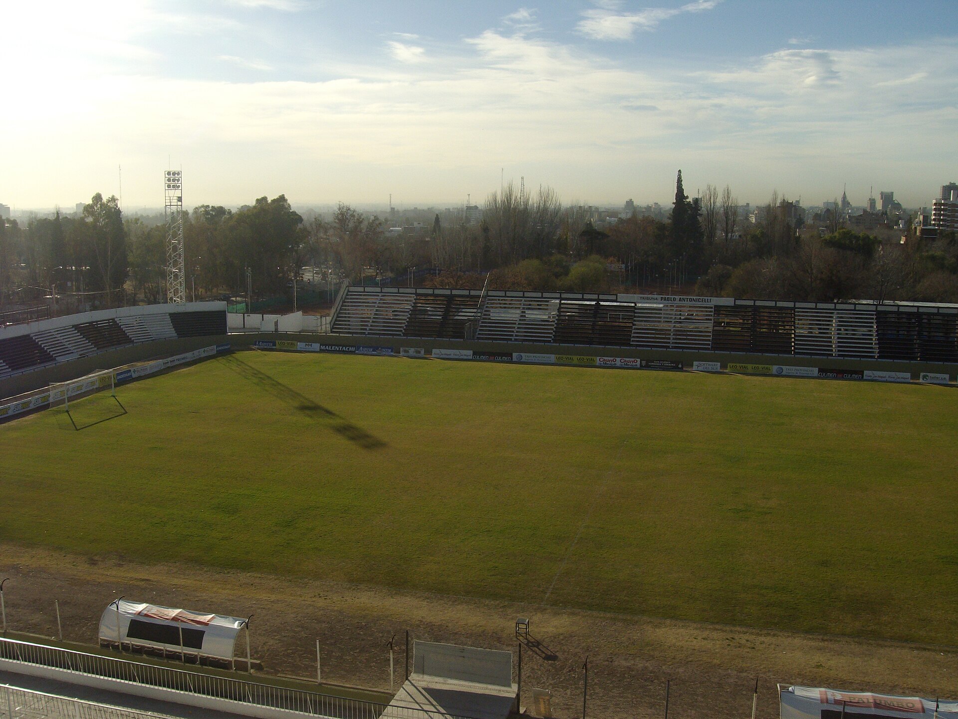 Vista panorámica de las populares del Estadio.