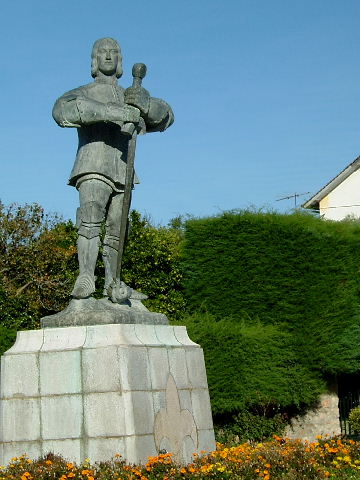 D.Nuno Alvares Pereira - Estátua em Cernache do Bonjardim