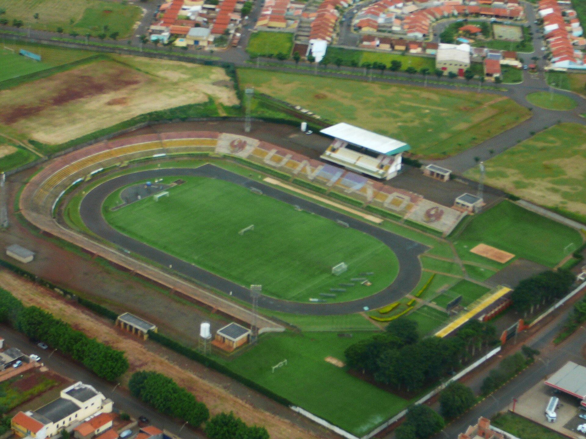 Estádio Hermínio Ometto em Araras-SP