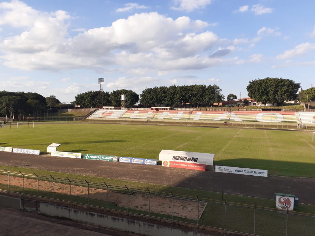 Foto do Estádio Hermínio Ometto, em 2020