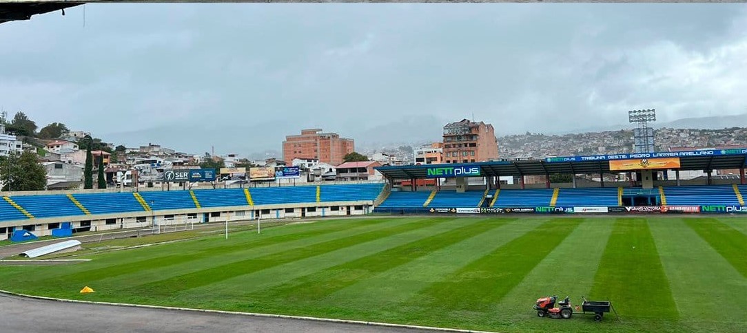 Estadio Federativo Reina del Cisne, Loja, Ecuador