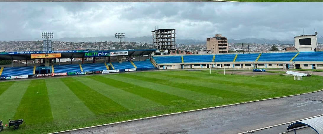 Estadio Federativo Reina del Cisne, Loja, Ecuador