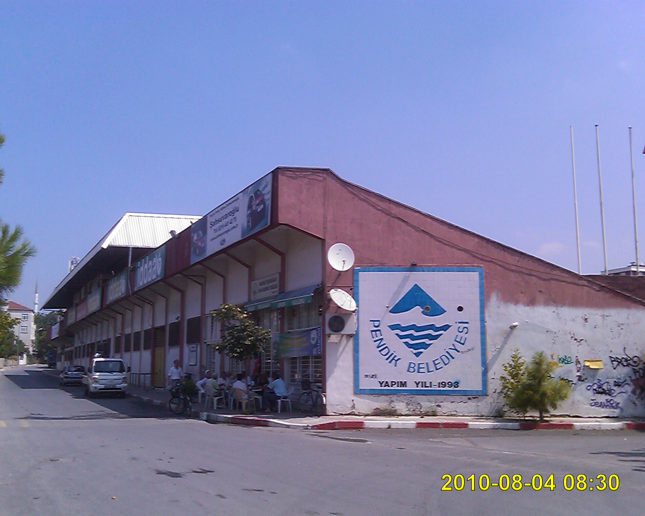 Pendik Belediyesi'nin arşivinden Pendik Stadyumu'nun 2010'daki hali.