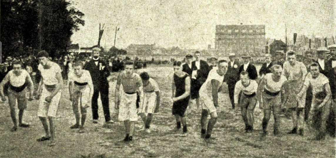 Start 5000 meters at the brand new Frogner Stadium in Oslo (Kristiania) on 10–12 august 1901. It was an international competition arranged by Kristiania I.F. There were 5 danes, 3 swedes and some norwegians. This particular race was won by P. Hansen (Denmark, 17,15 minutes), followed by Ivar Dahl an