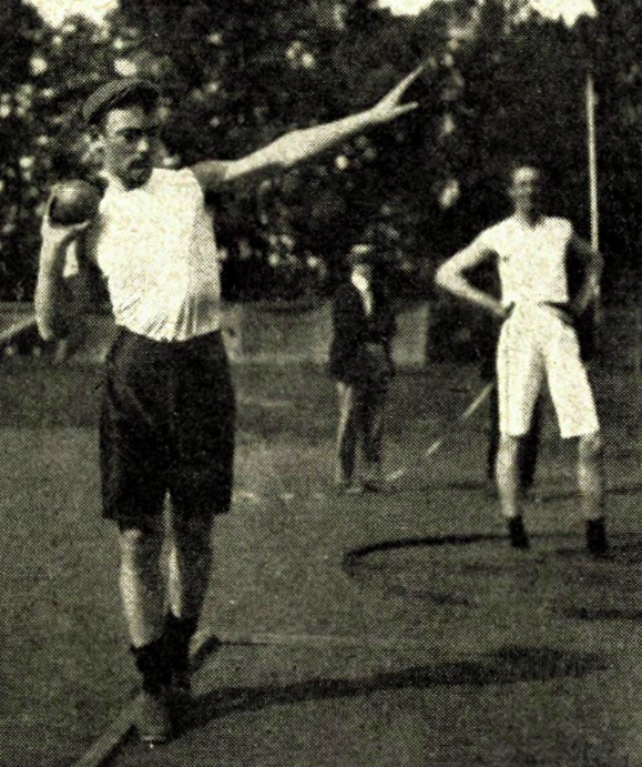 Arne Halse, show putter from Norway, in a competition in Oslo at Frogner Stadium on 1–2 September 1906. He threw a total of 21,01, the sum of 10,05 and 10,96. He represented the Throndhjems I.F. Usually he competed with the javelin. He lived 1887 to 1975.