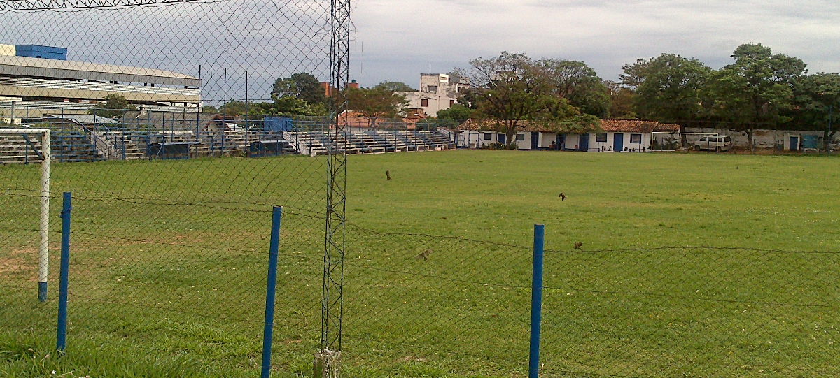 Vista del estadio José Tomás Silva del club Sportivo Ameliano. Asunción - Paraguay.
