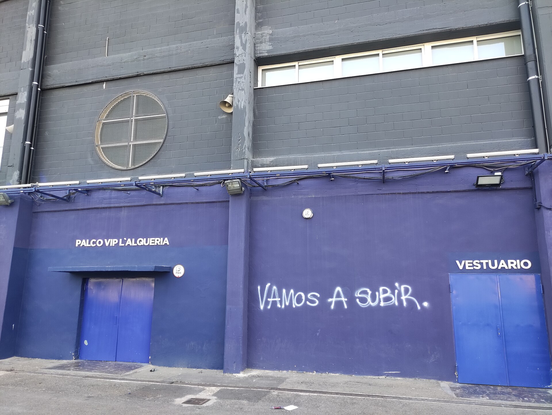 Estadi Ciutat de València (estadi en aquesta ciutat, on juga el Llevant UE)