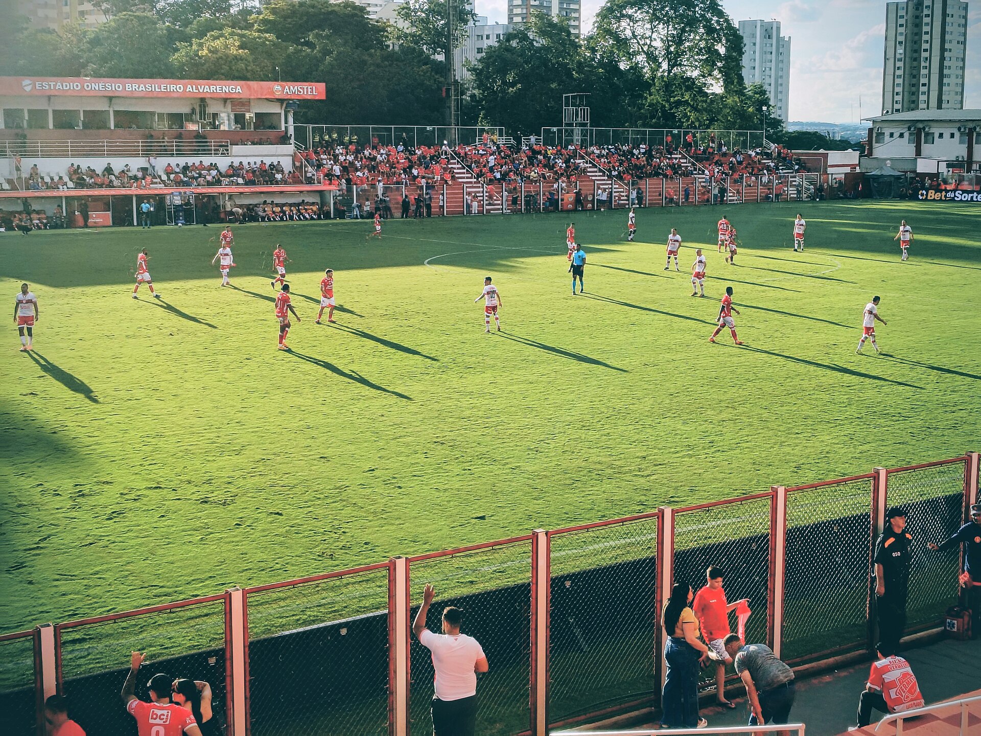 Estádio Onésio Brasileiro Alvarenga (estádio de futebol em Goiânia) vila nova FC vs CRB