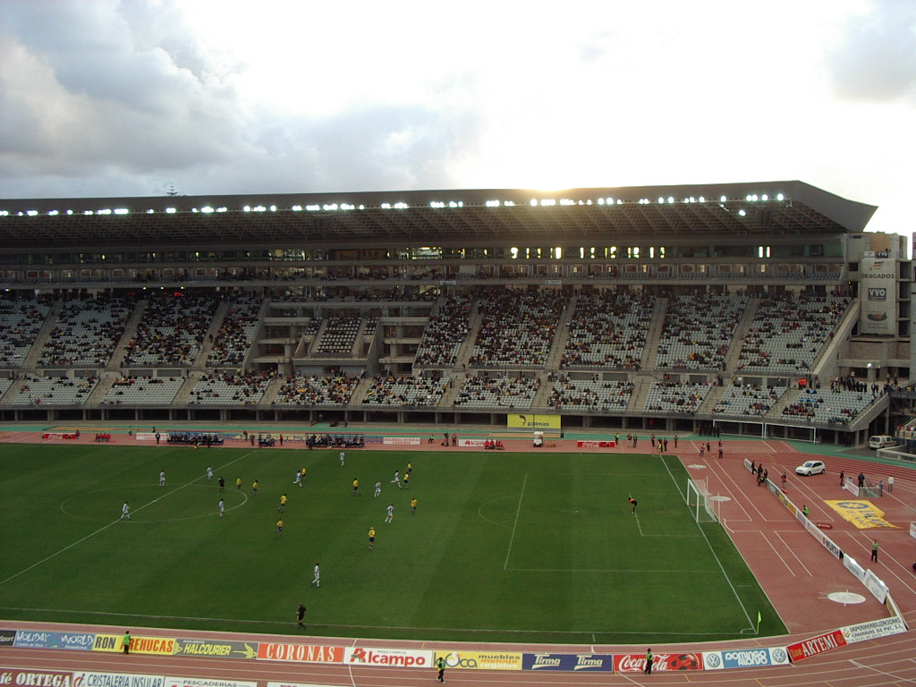 Estadio de Gran Canaria, durante el U.D. Las Palmas - Alavés, el 11 de abril de 2004.