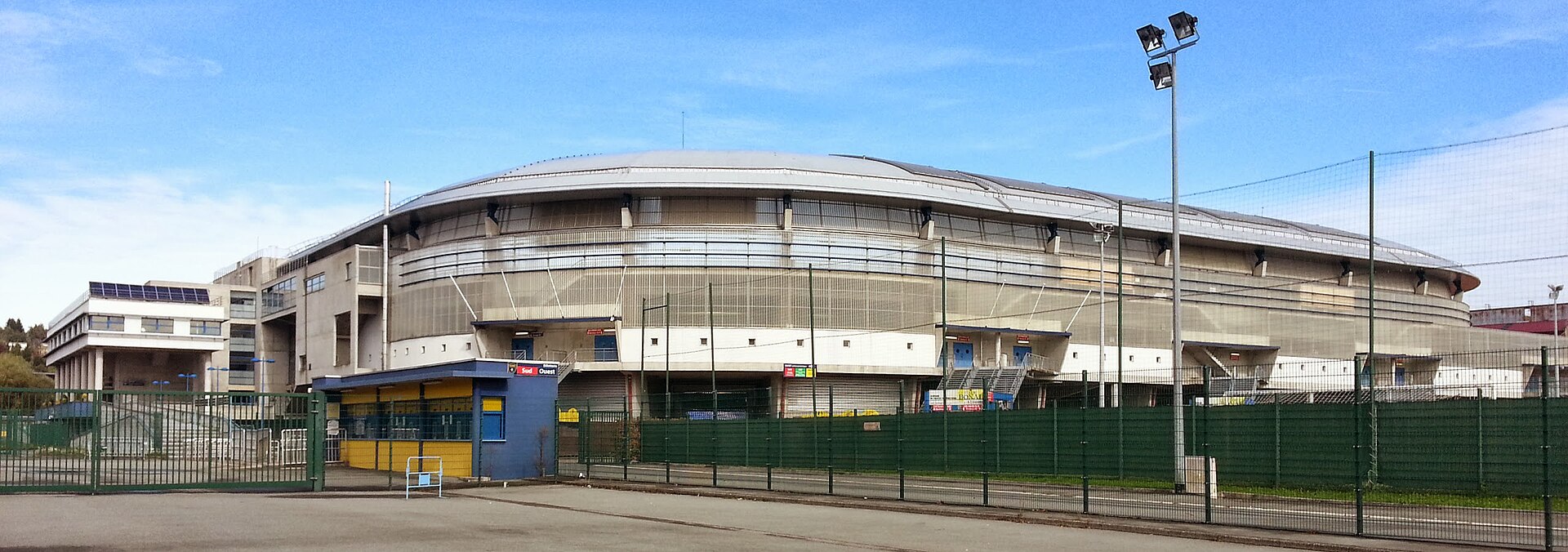 Stade Bonal vu de l'extérieur