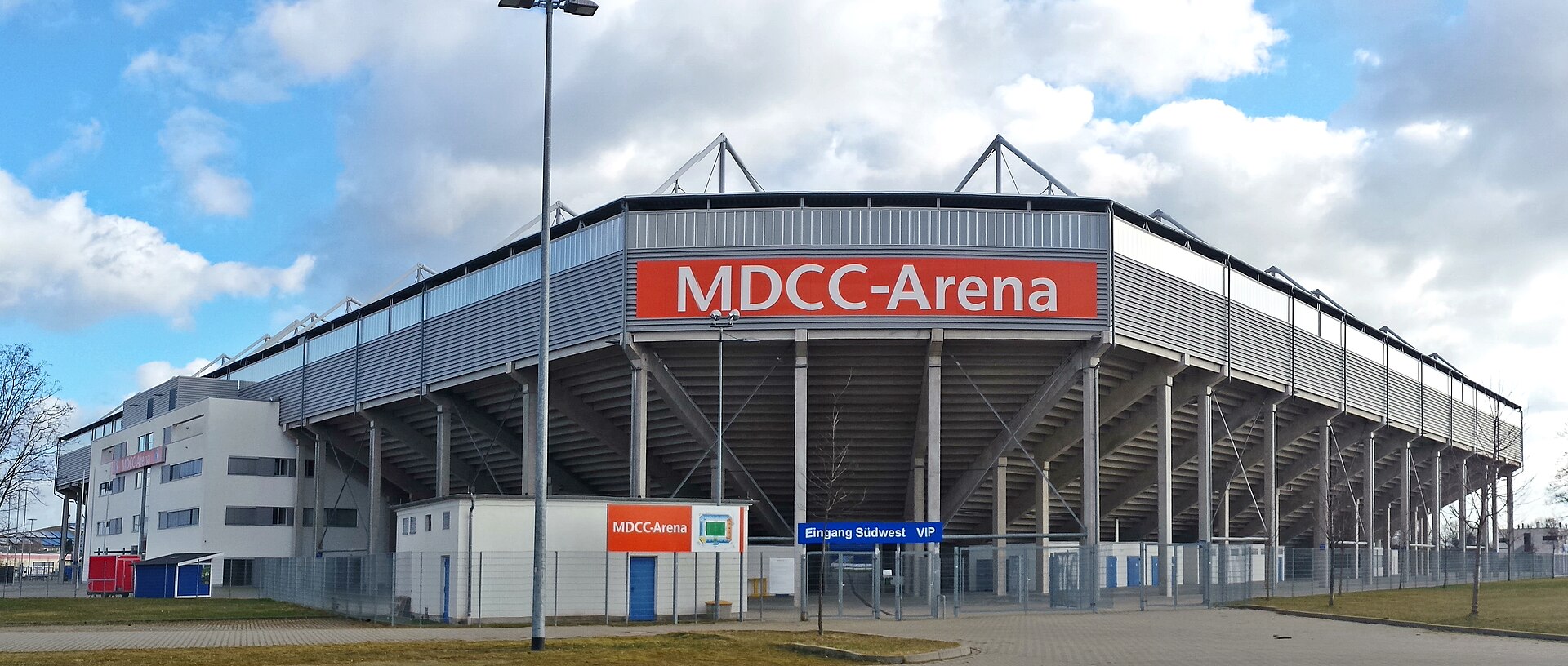 Außenansicht der MDCC-Arena in Magdeburg