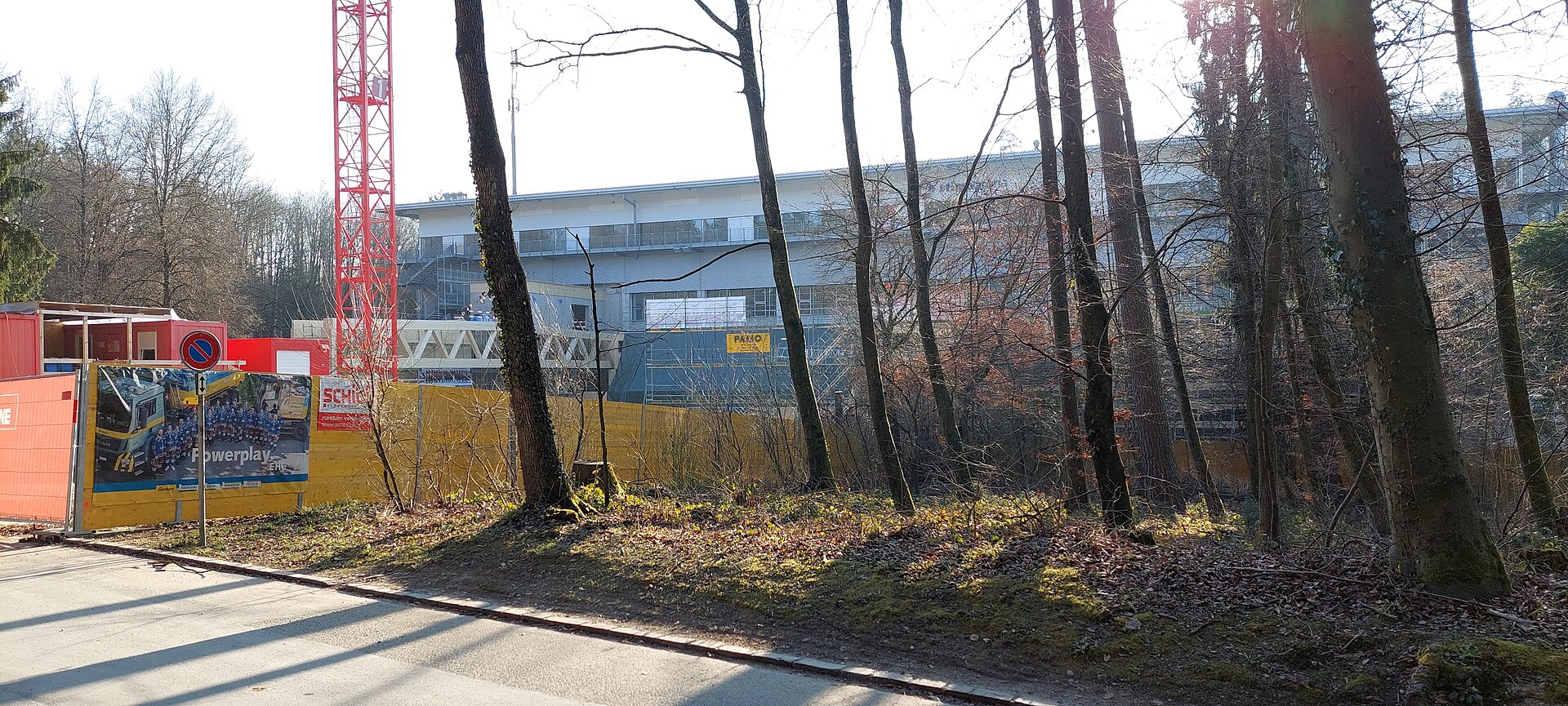 Rohbauarbeiten zum neuen Eisstadion