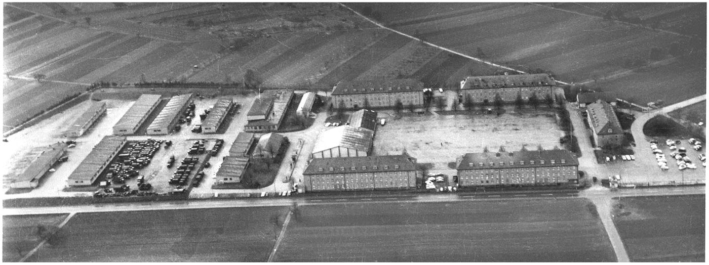 Kaserne an der Binswanger Straße in Neckarsulm (um 1960), gebaut 1935/1936, hier waren stationiert: 14. Panzerabwehr-Kompanie des Infanterie-Regimentes 119 (ab 1936) und die 4. und 5. Batterie der II. motorisierten Abteilung des Artillerie-Regimentes 71 (ab 1937)
